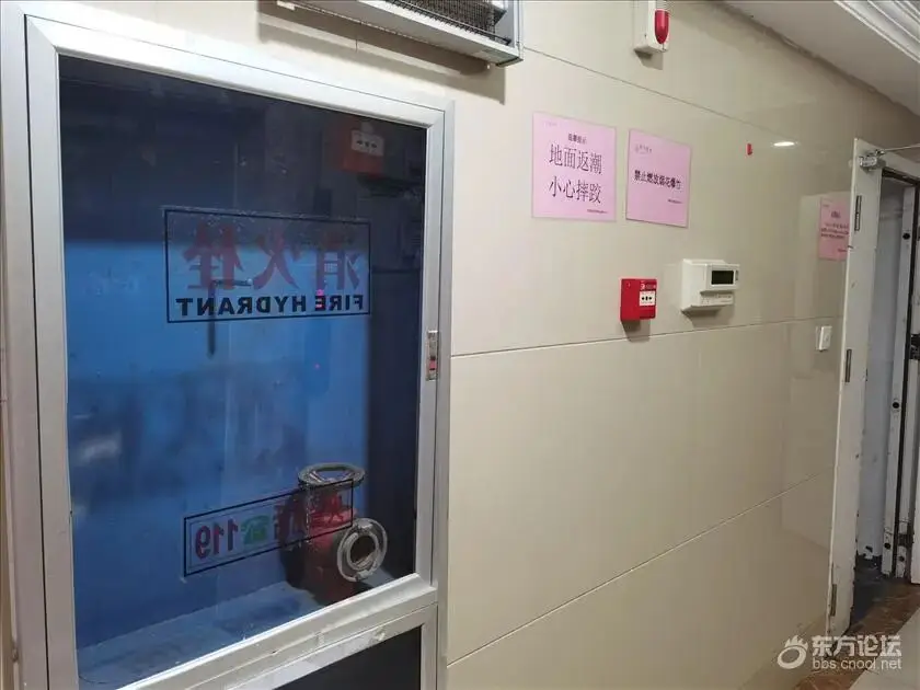 寧波這個小區(qū)物業(yè)費2塊多，管理卻讓人無奈！消火栓箱子沒水管帶、電梯臟亂...網(wǎng)友：還是拆遷小區(qū)香