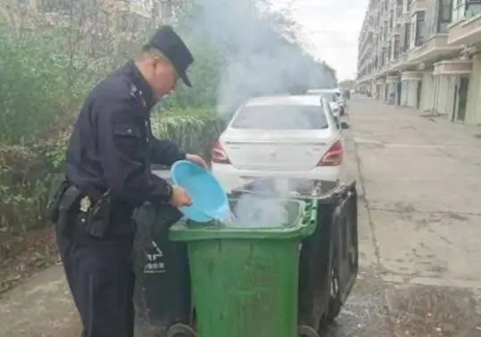 哈爾濱警民速除垃圾箱火情，消防安全警鐘長鳴